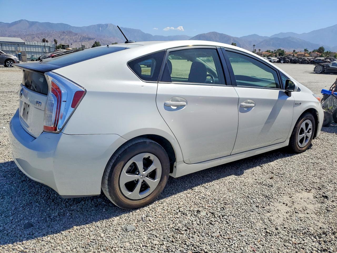 2015 TOYOTA PRIUS