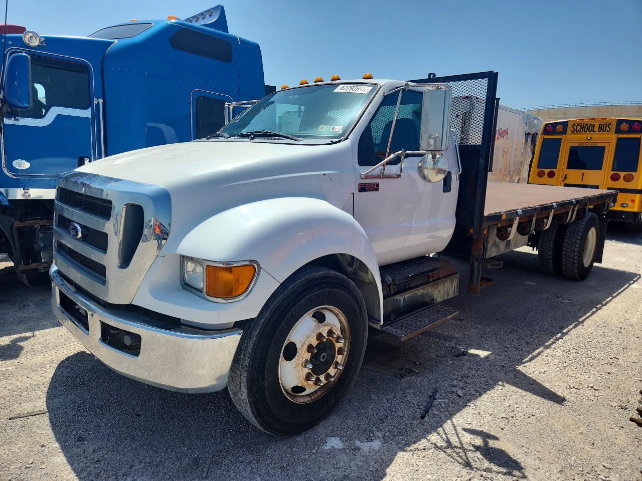 2015 FORD F650