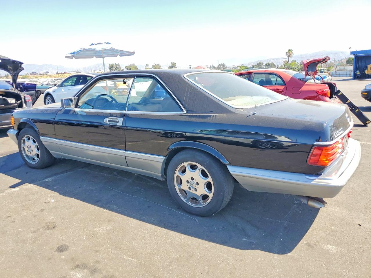 1986 MERCEDES-BENZ 560-CLASS