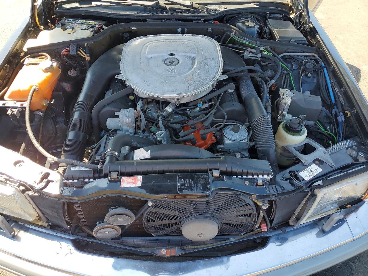 1986 MERCEDES-BENZ 560-CLASS