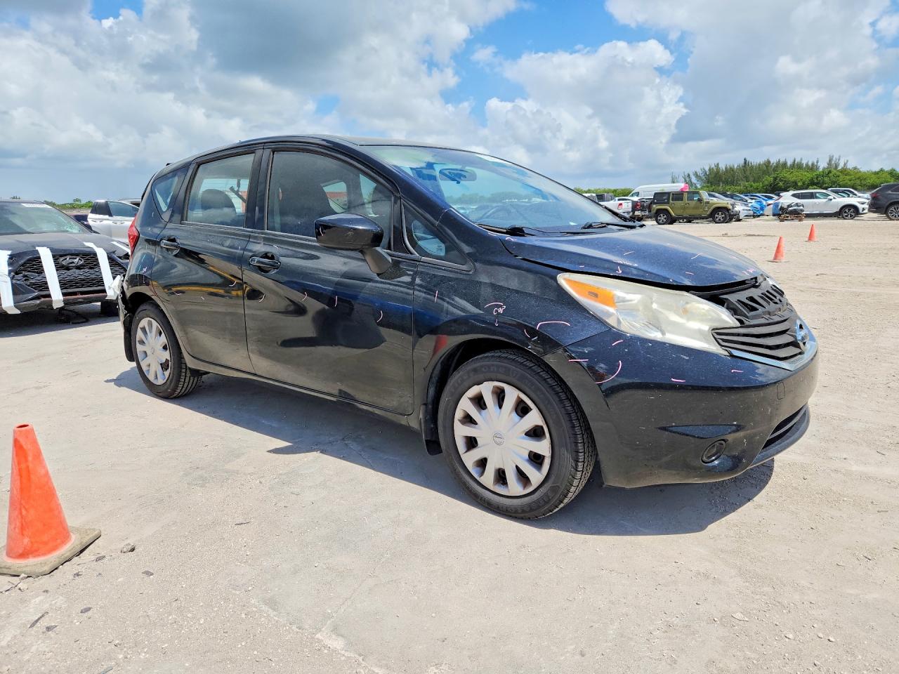 2015 NISSAN VERSA