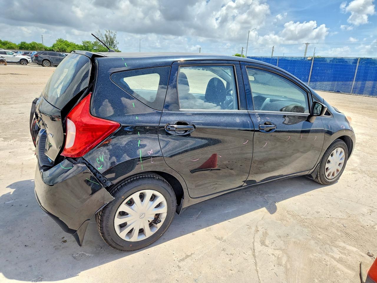 2015 NISSAN VERSA
