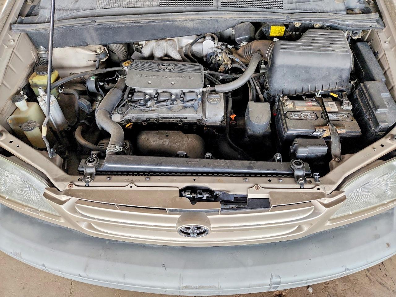 2000 TOYOTA SIENNA