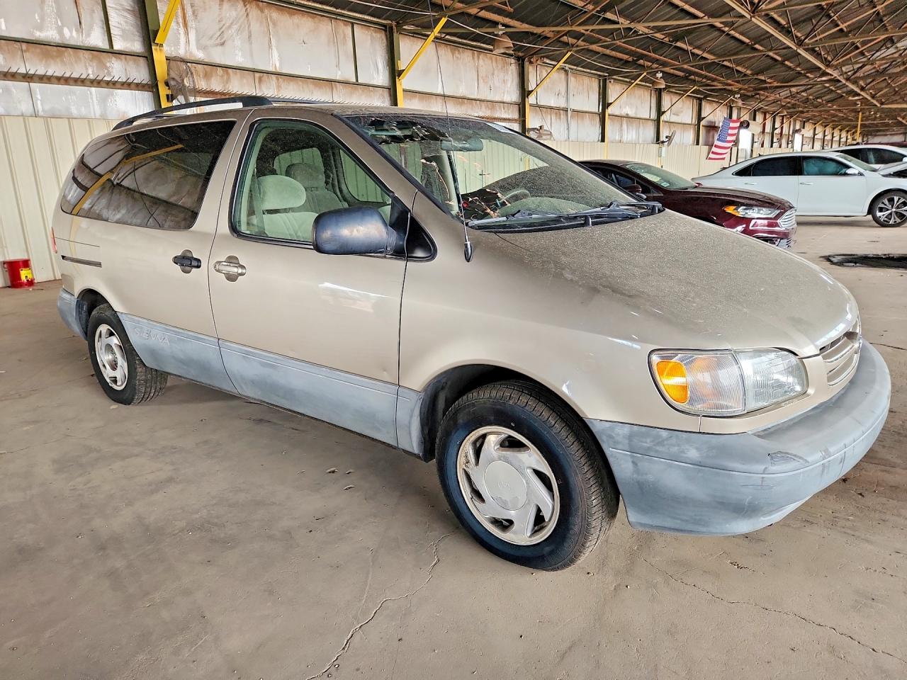 2000 TOYOTA SIENNA