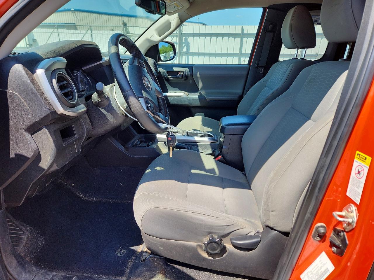 2016 TOYOTA TACOMA
