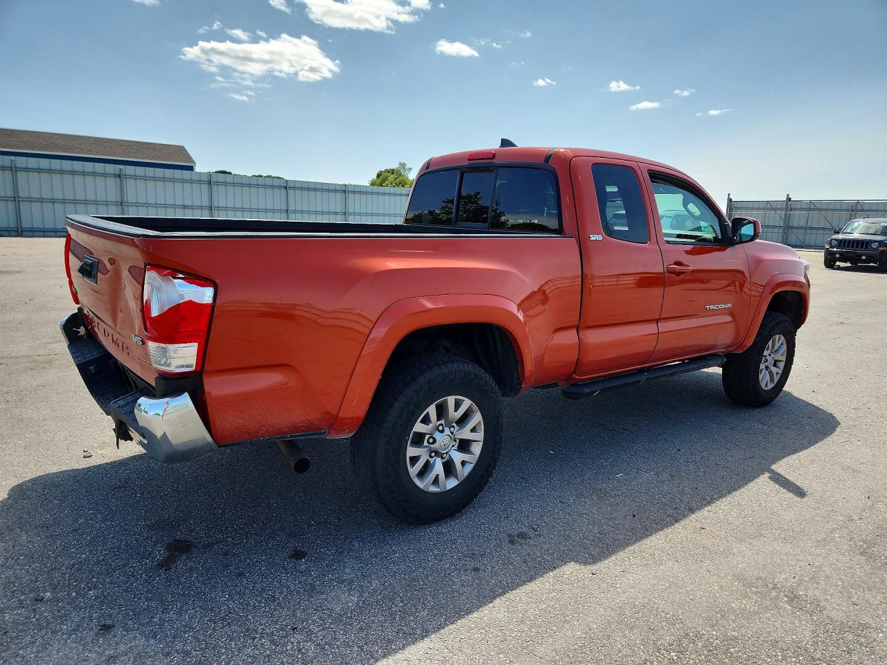 2016 TOYOTA TACOMA
