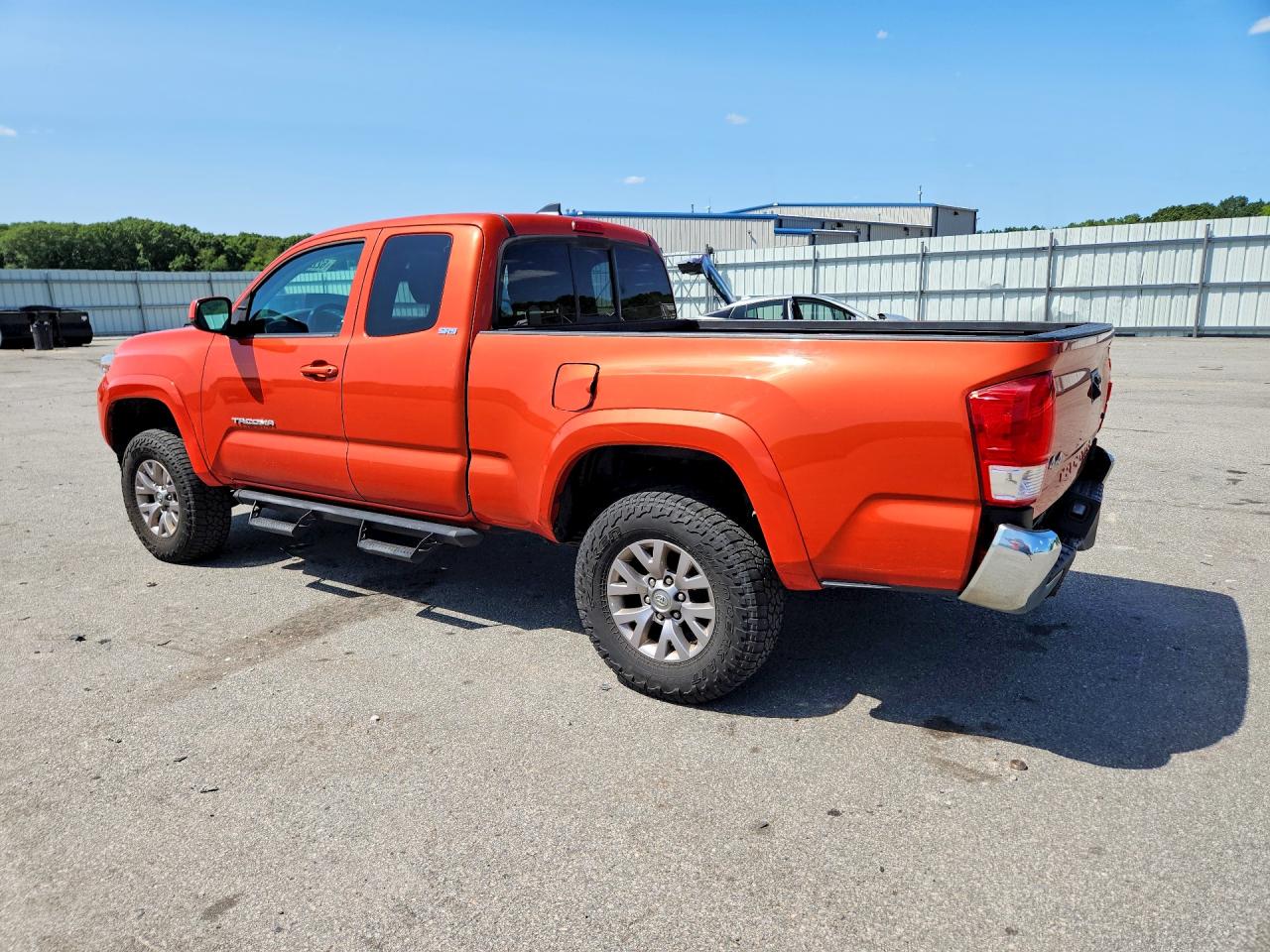 2016 TOYOTA TACOMA