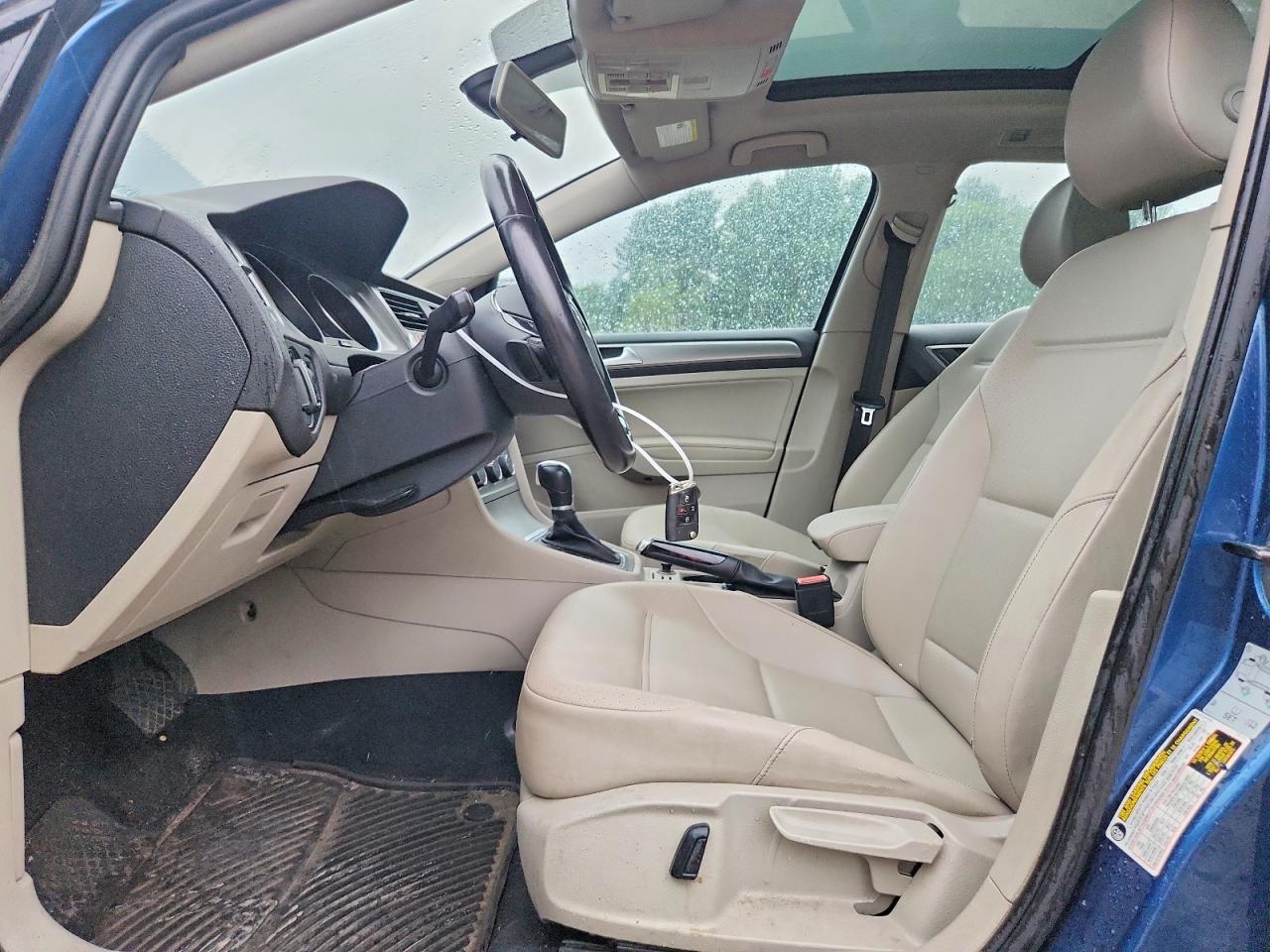 2016 VOLKSWAGEN GOLF