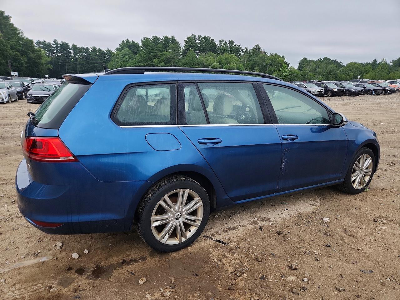 2016 VOLKSWAGEN GOLF