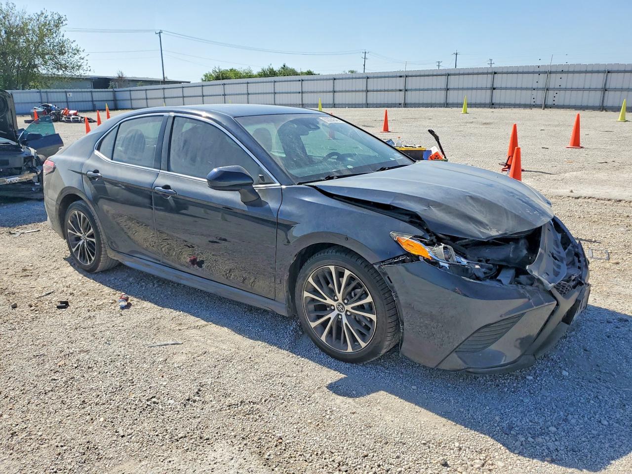 2019 TOYOTA CAMRY