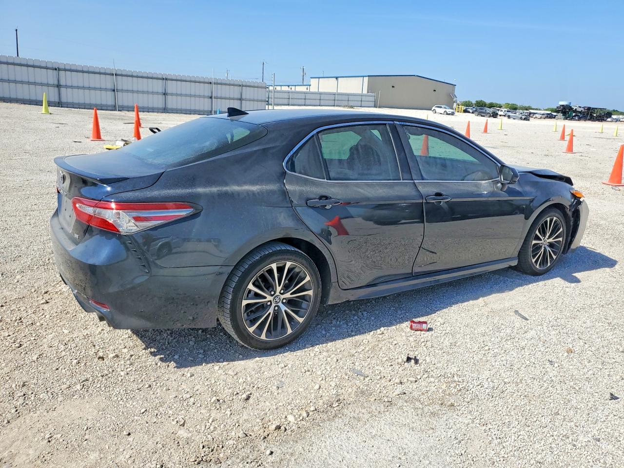 2019 TOYOTA CAMRY