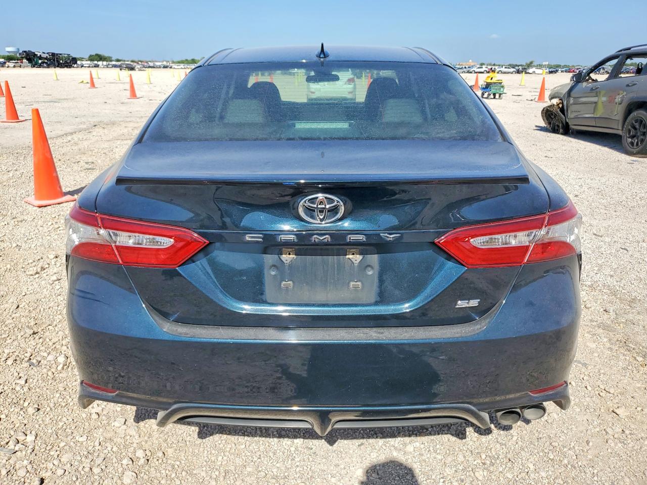 2019 TOYOTA CAMRY