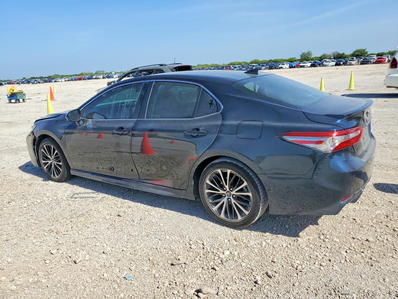 2019 TOYOTA CAMRY