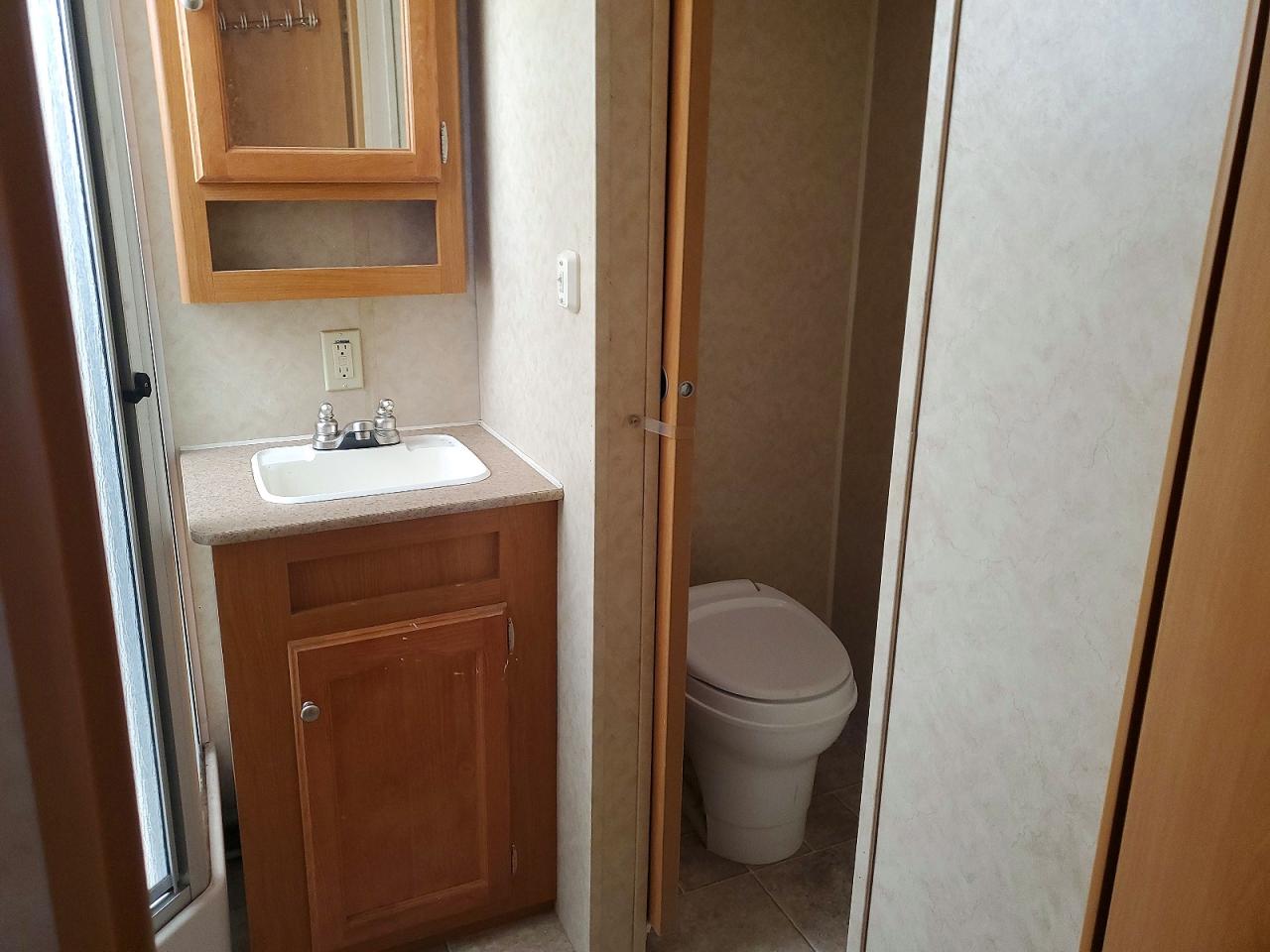 2007 FOUR WINNS 26FB