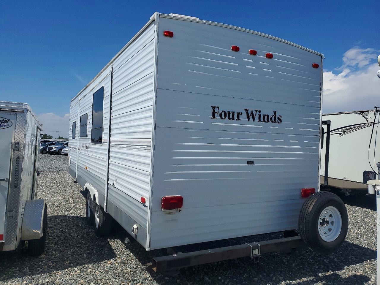 2007 FOUR WINNS 26FB