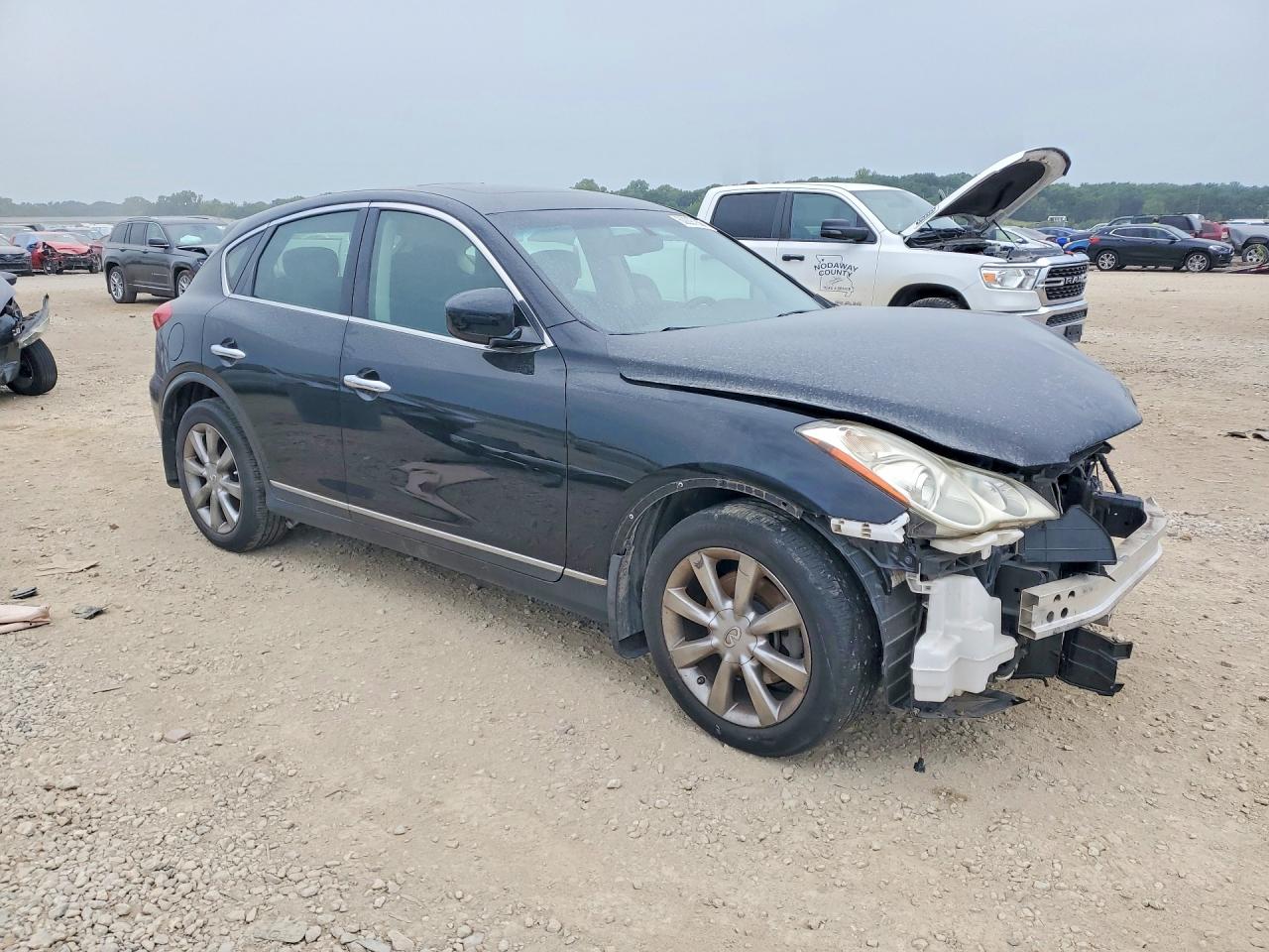 2011 INFINITI EX35