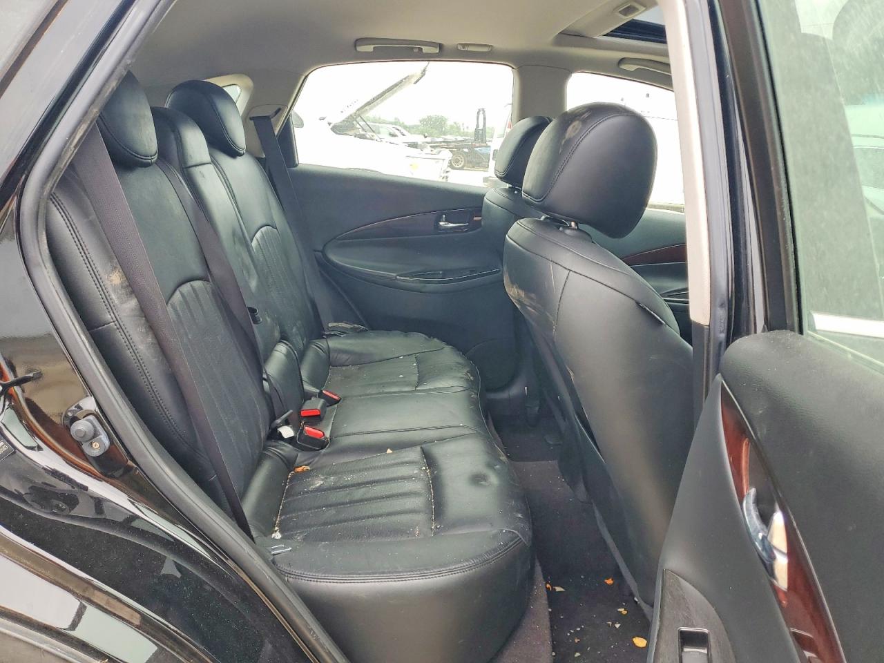 2011 INFINITI EX35