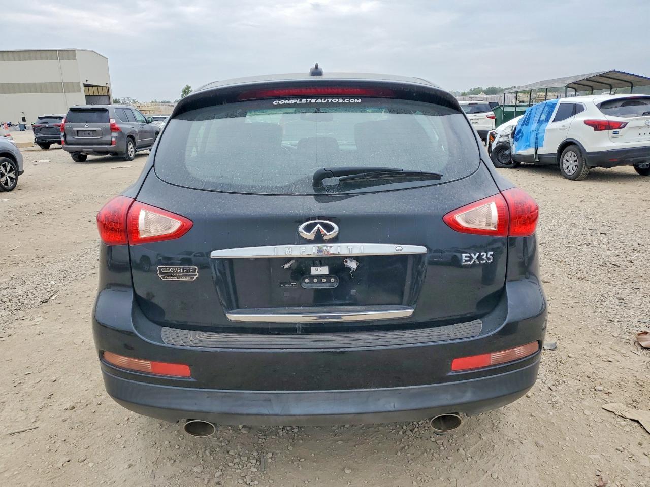 2011 INFINITI EX35