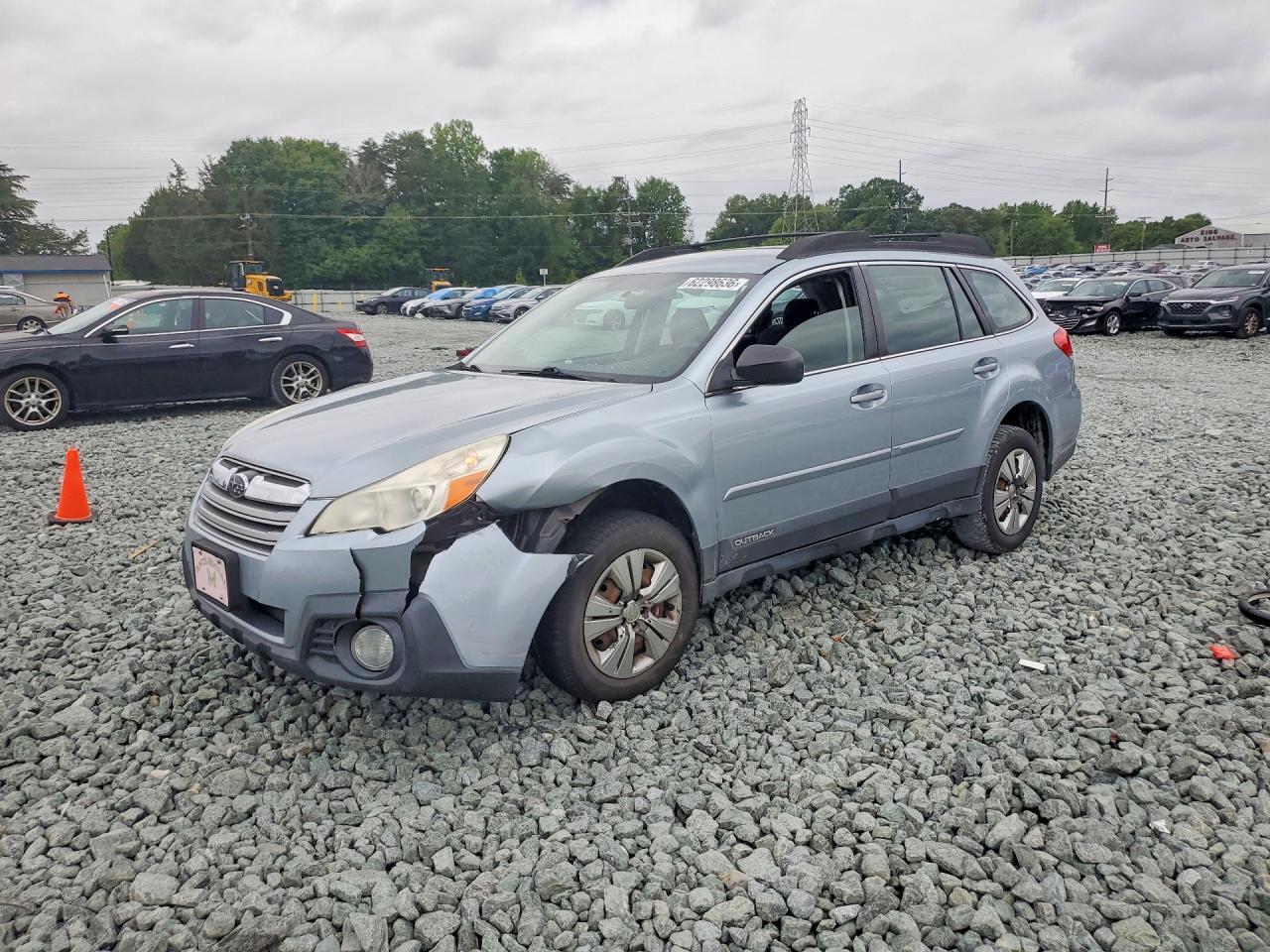 2013 SUBARU OUTBACK