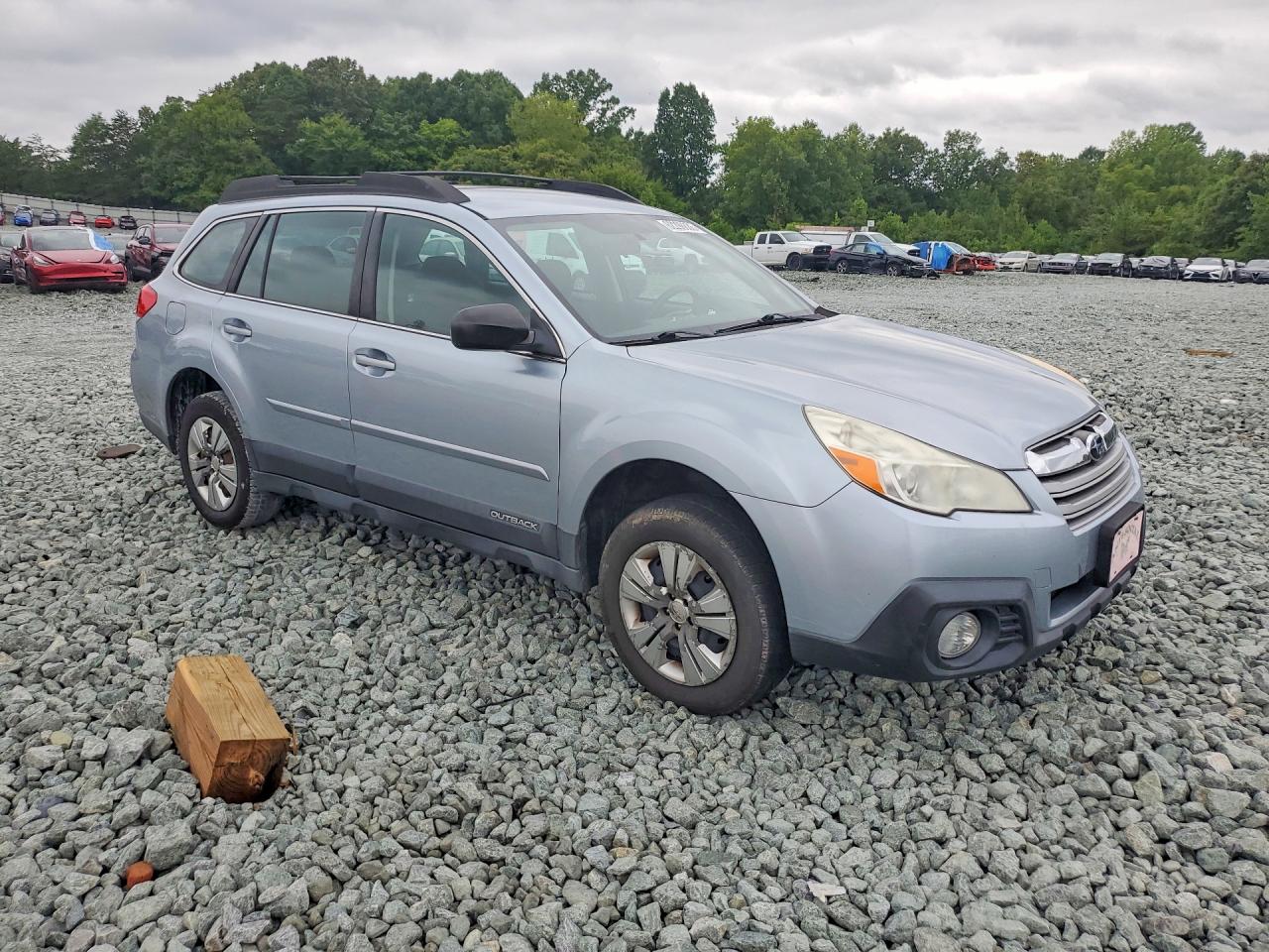 2013 SUBARU OUTBACK