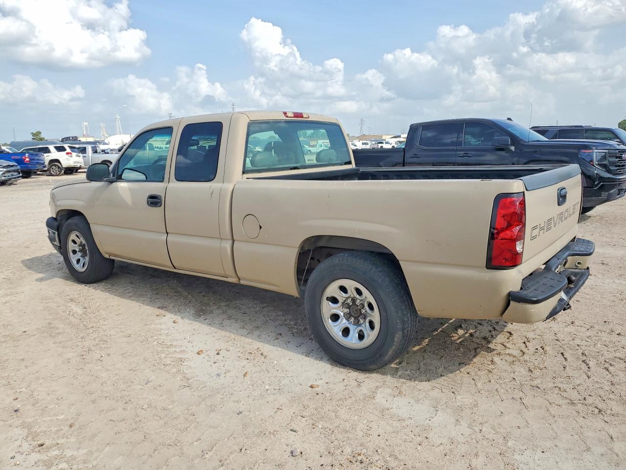 2004 CHEVROLET SILVERADO