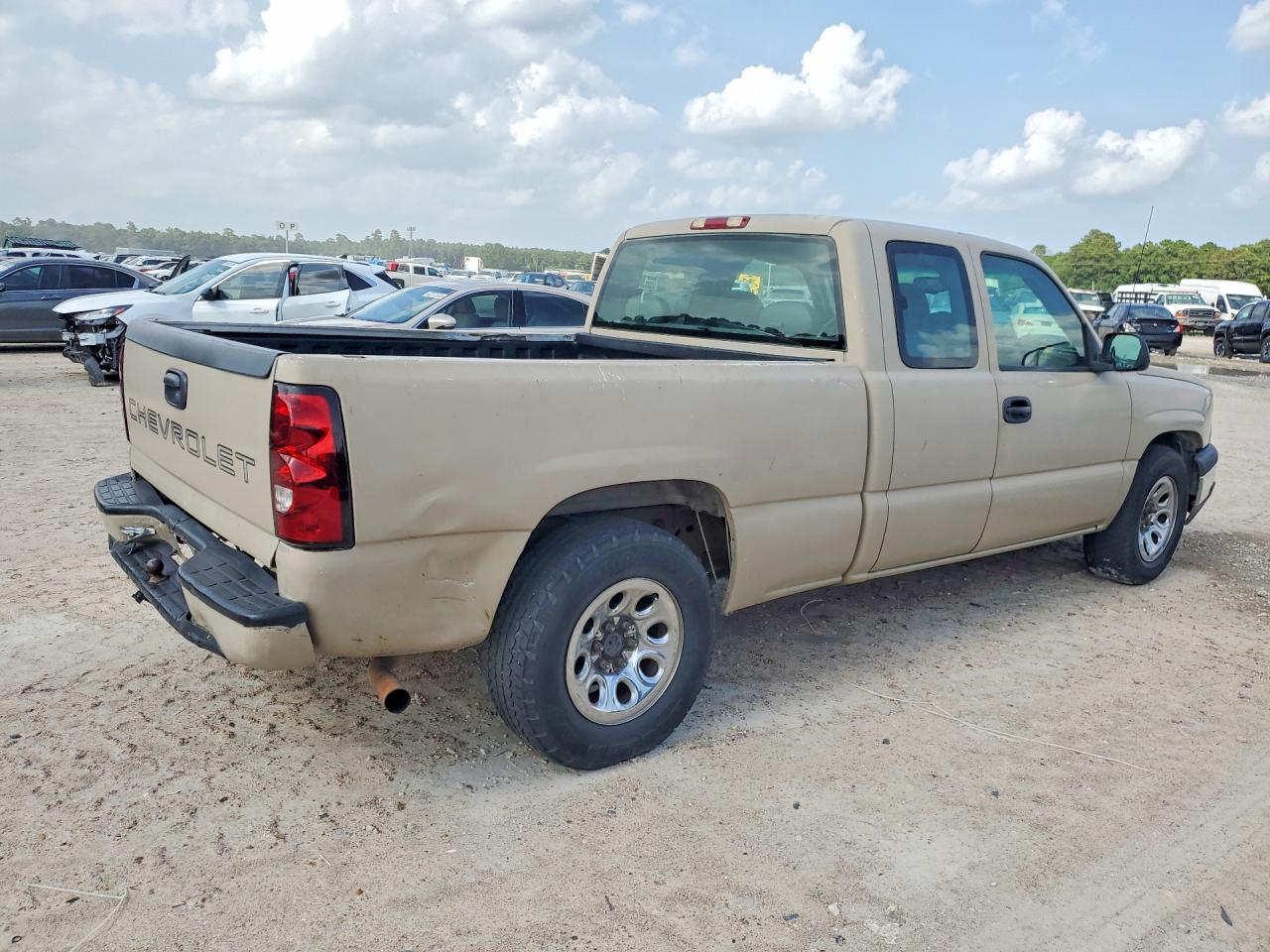 2004 CHEVROLET SILVERADO