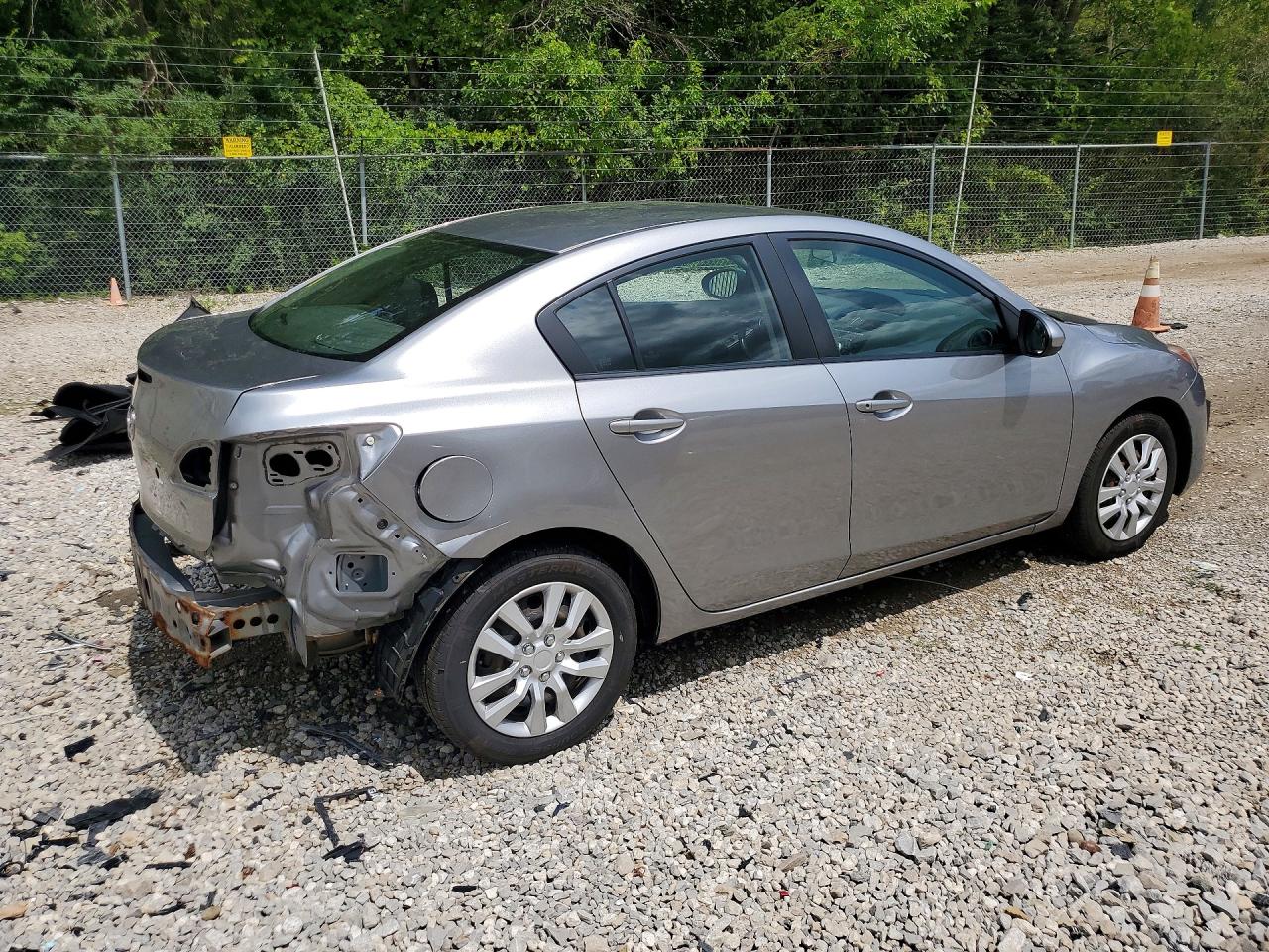2011 MAZDA 3