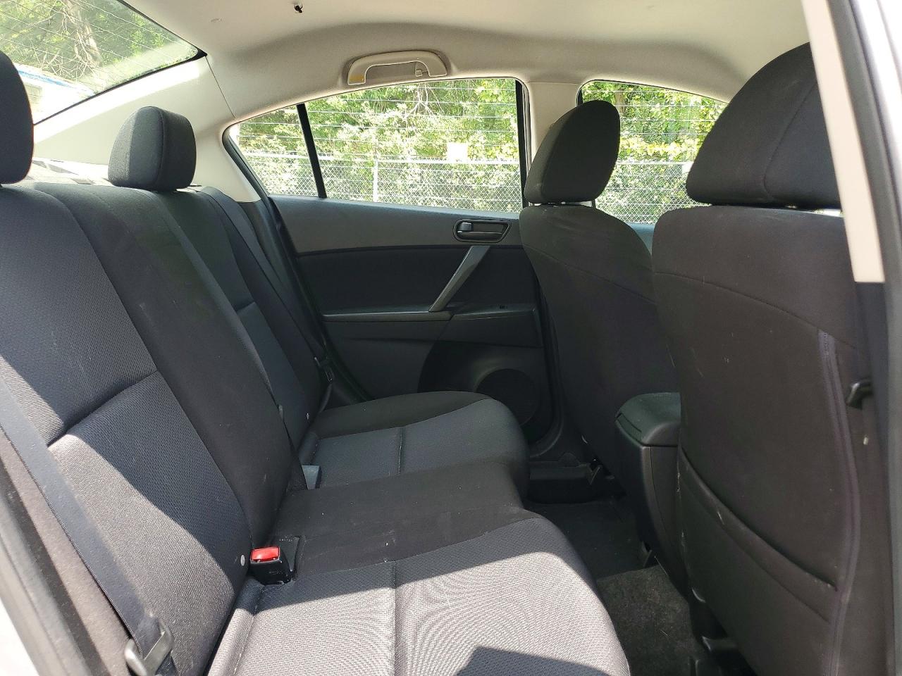 2011 MAZDA 3