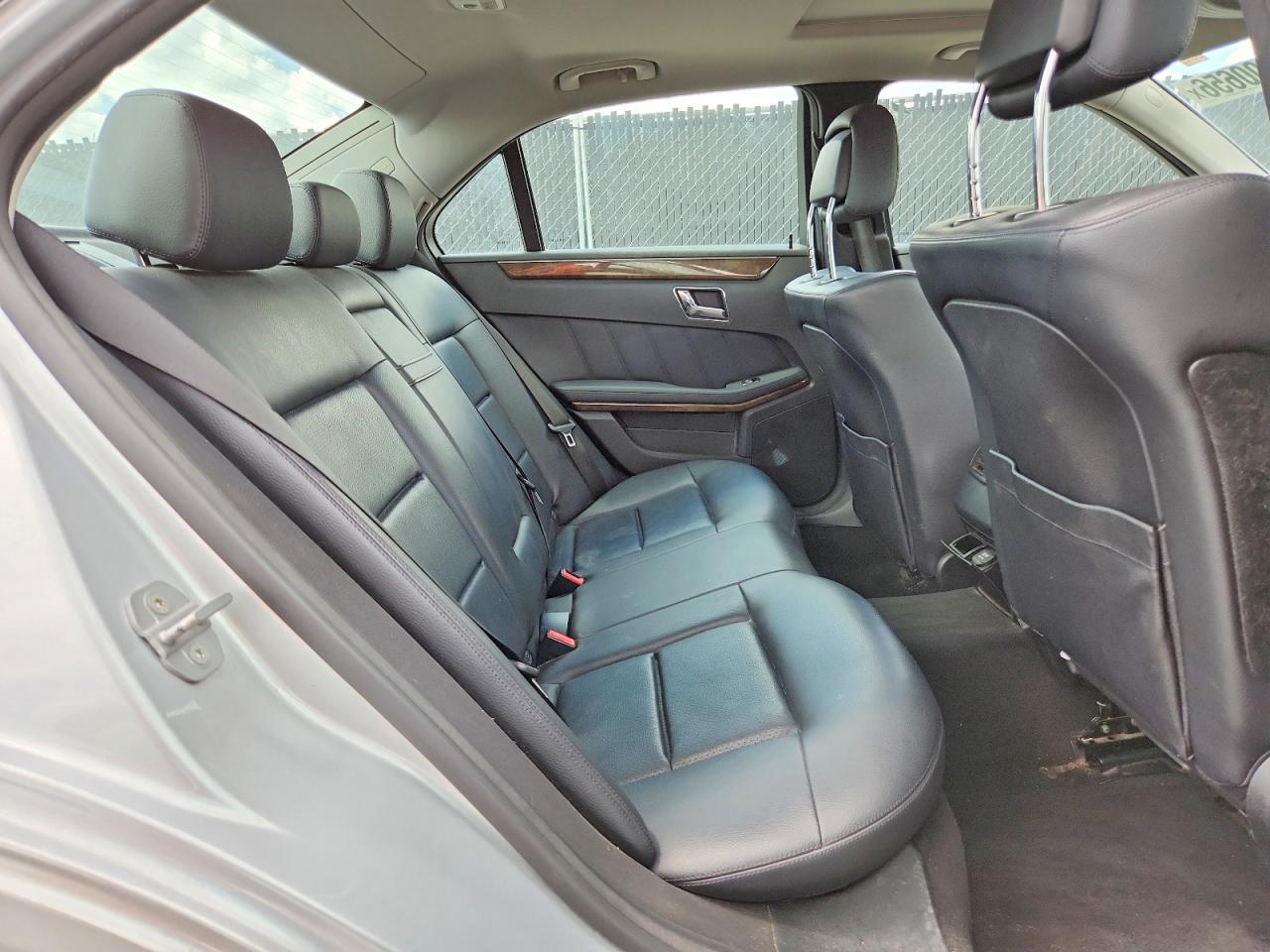 2010 MERCEDES-BENZ E-CLASS