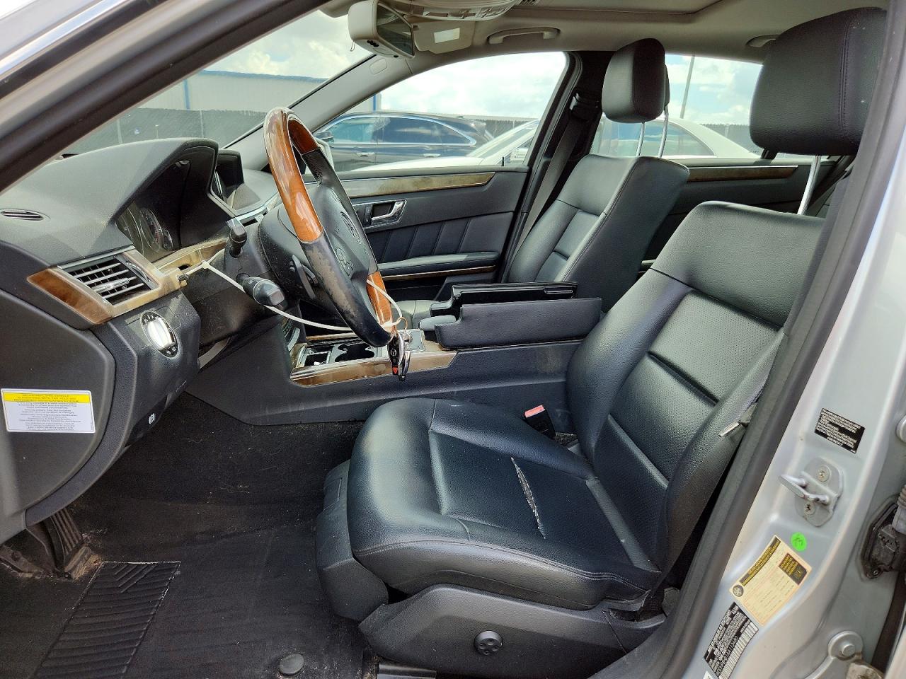 2010 MERCEDES-BENZ E-CLASS