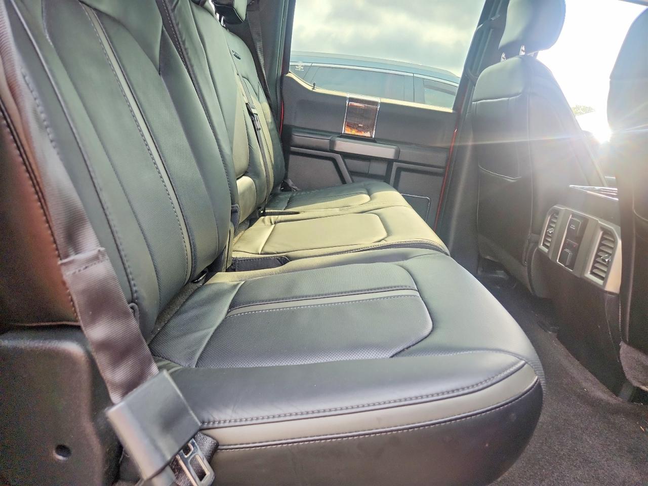 2015 FORD F150