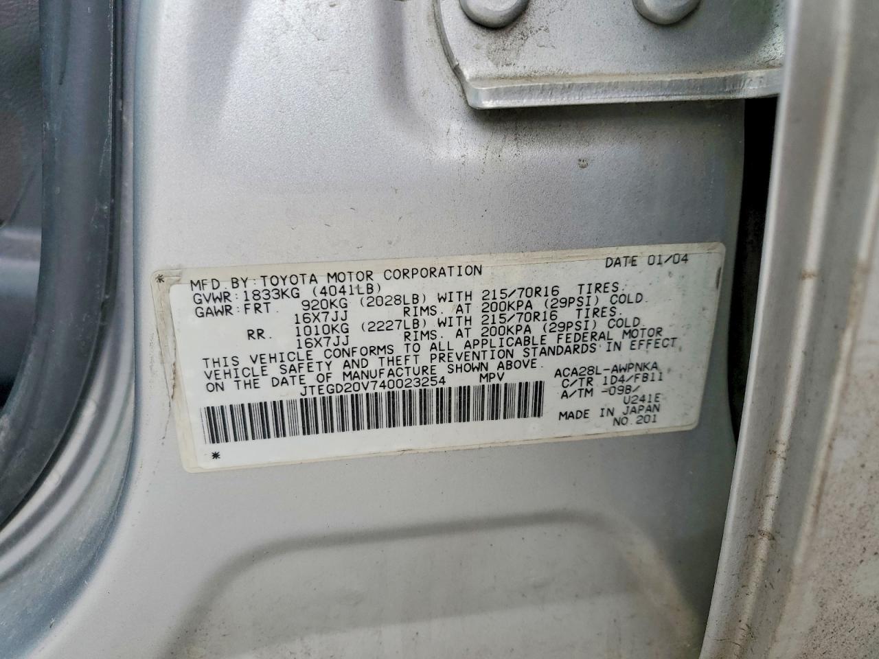 2004 TOYOTA RAV4