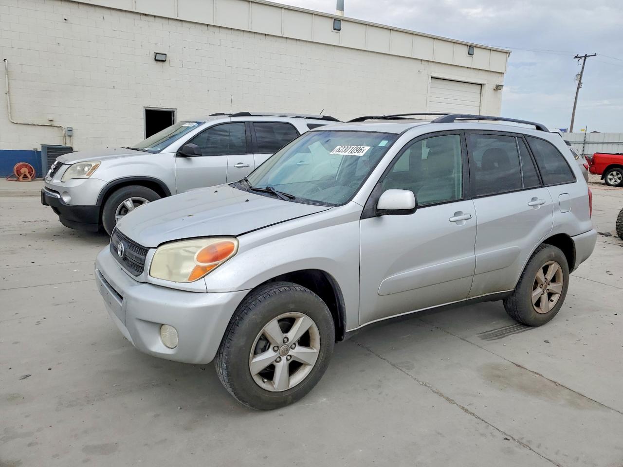 2004 TOYOTA RAV4