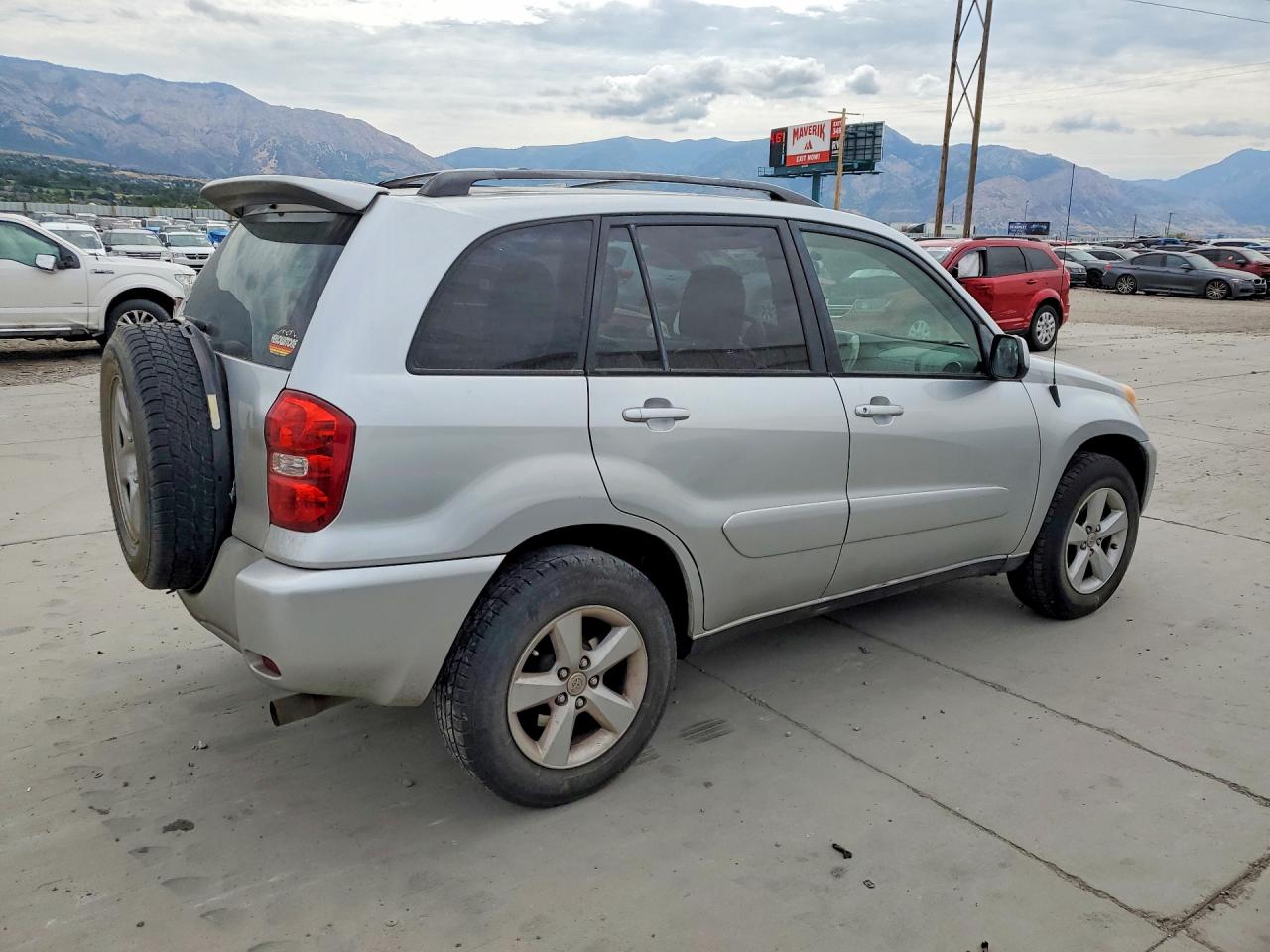 2004 TOYOTA RAV4