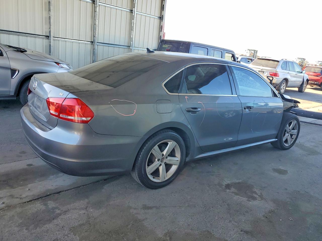 2012 VOLKSWAGEN PASSAT