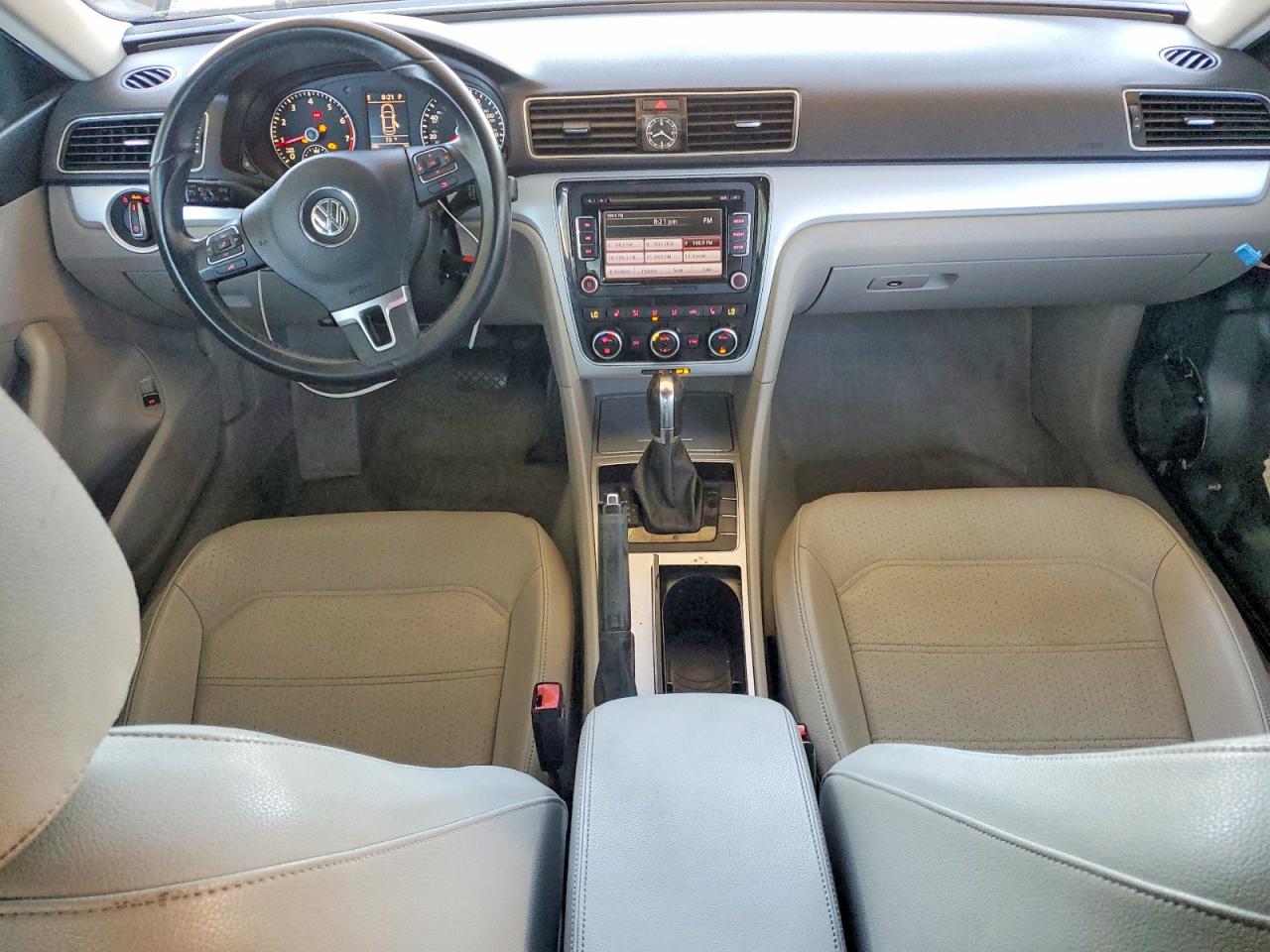 2012 VOLKSWAGEN PASSAT
