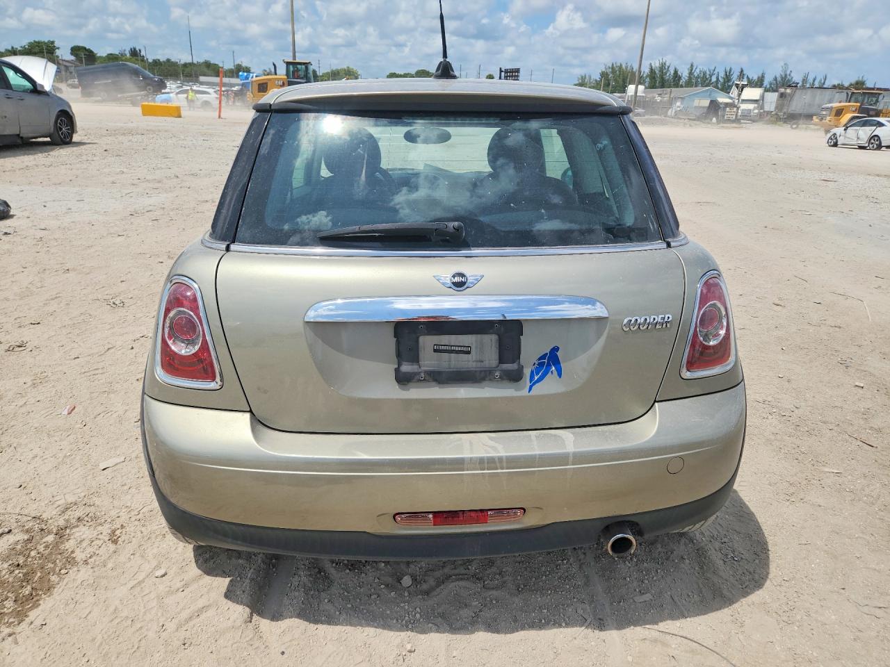 2011 MINI COOPER