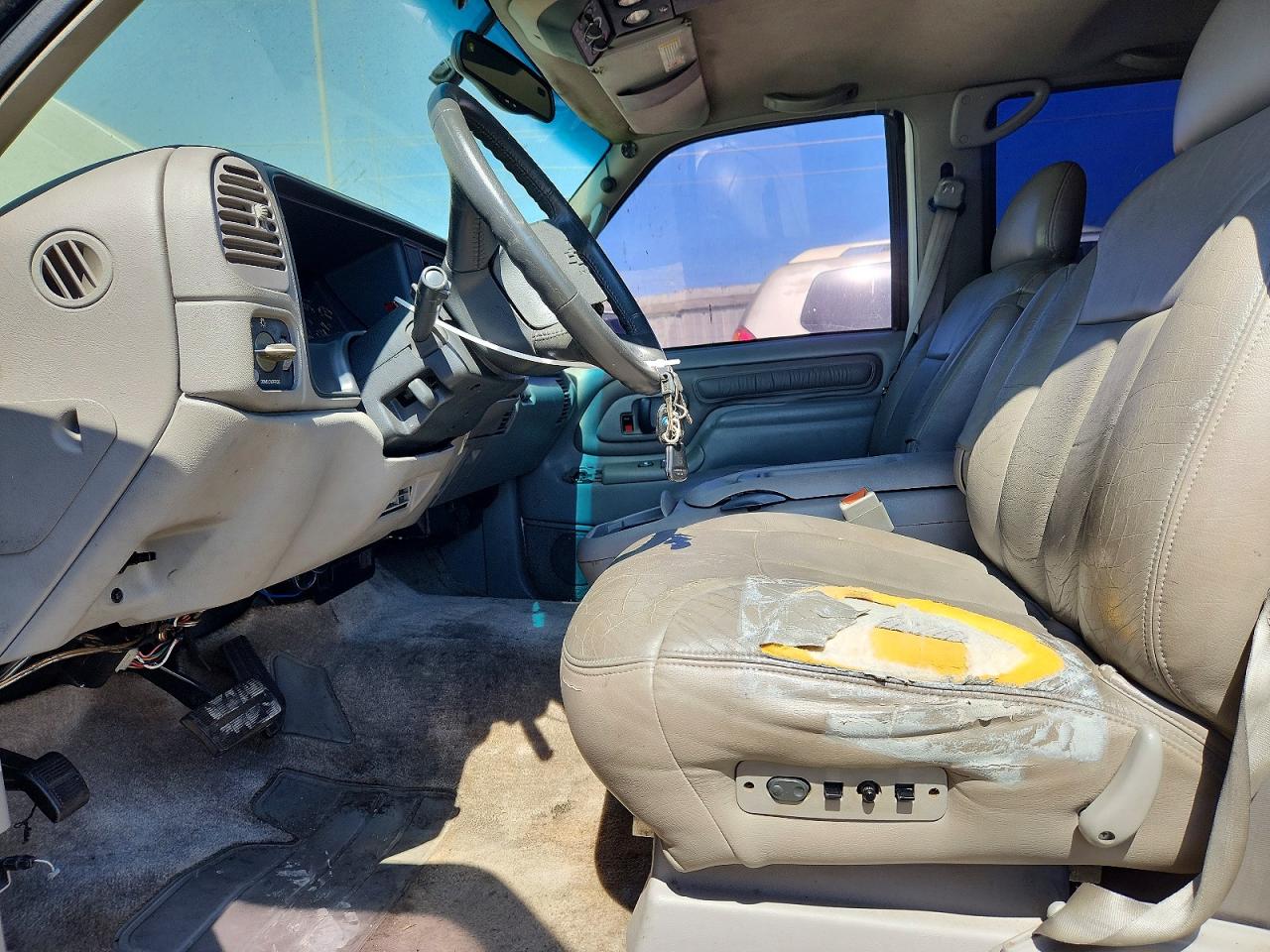 1999 CHEVROLET SUBURBAN