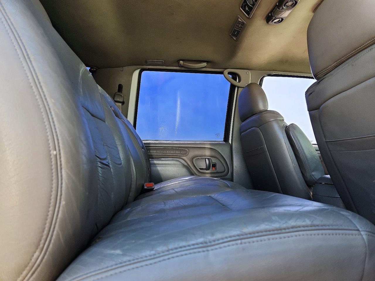 1999 CHEVROLET SUBURBAN