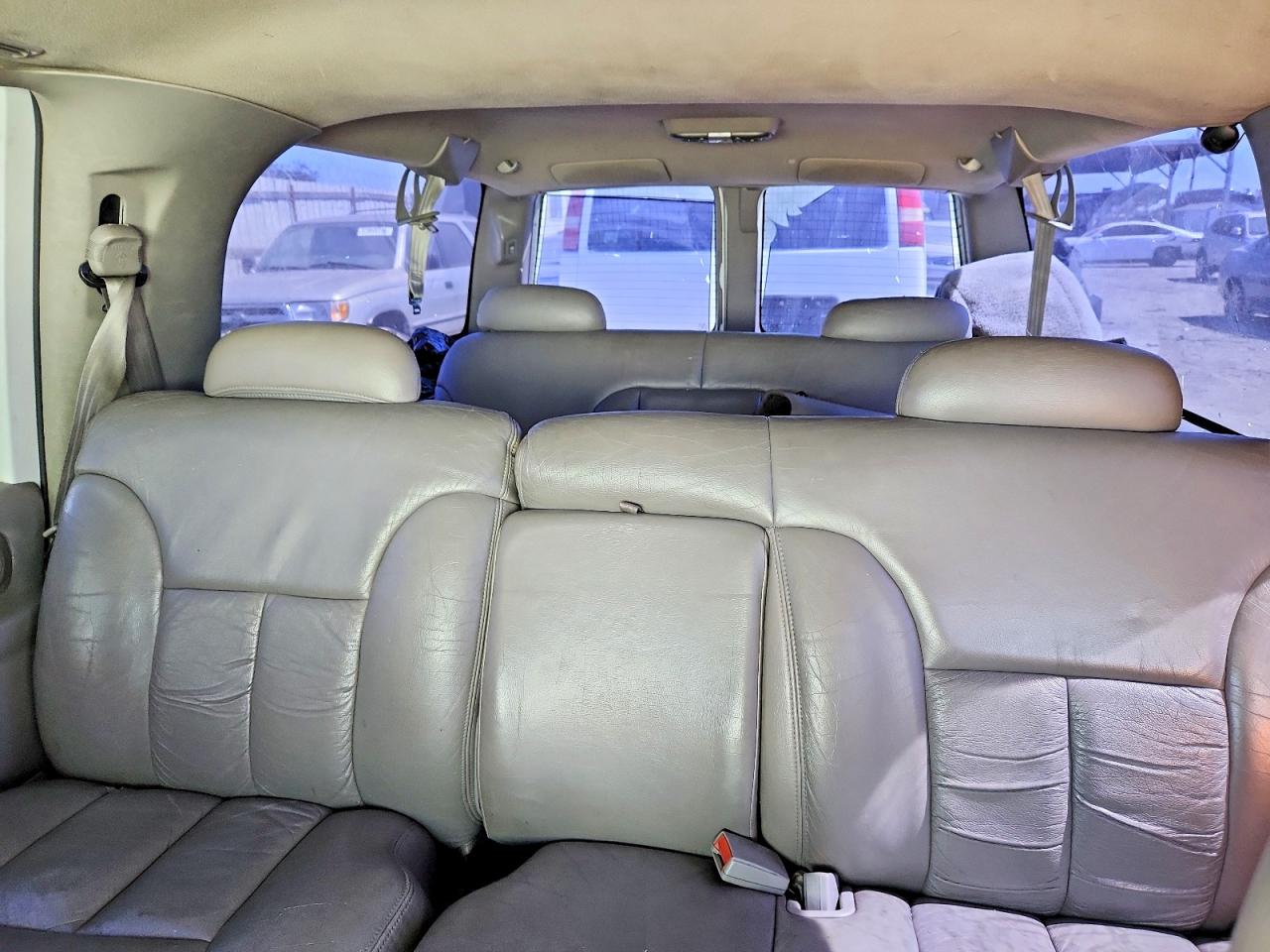 1999 CHEVROLET SUBURBAN