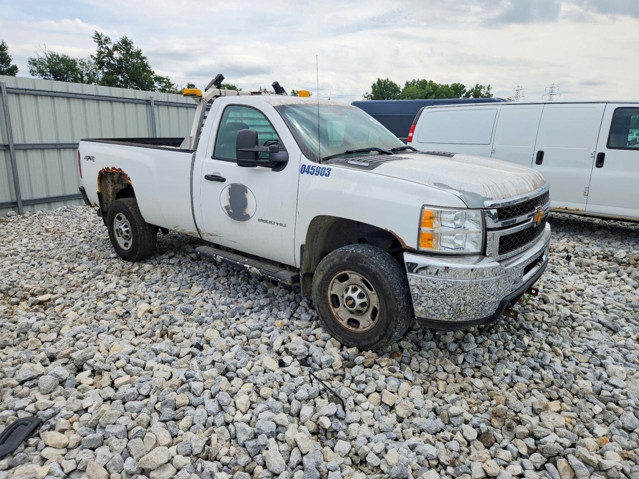 2013 CHEVROLET SILVERADO