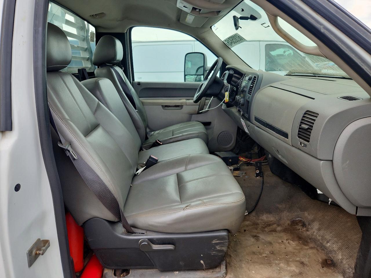 2013 CHEVROLET SILVERADO