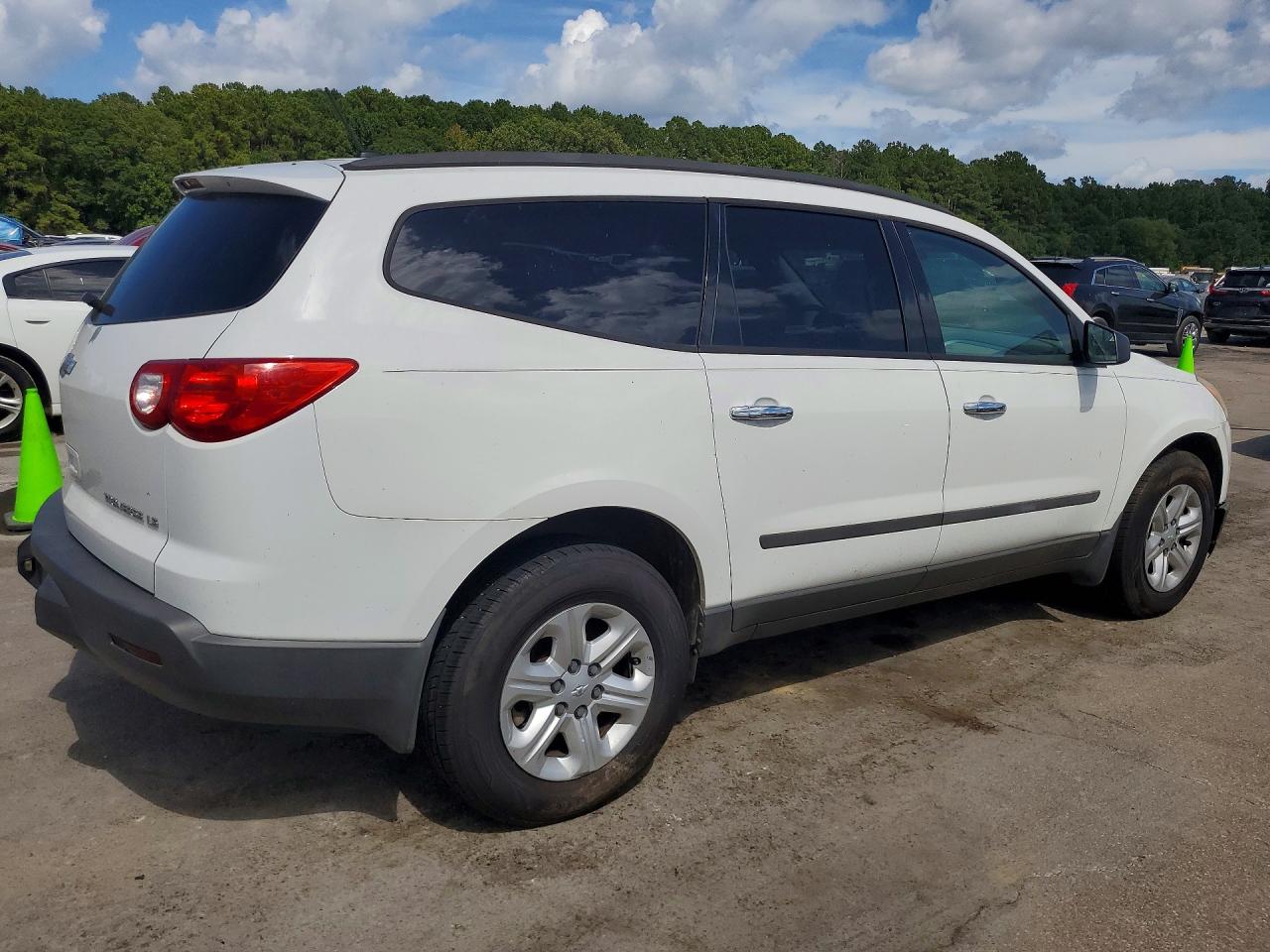 2010 CHEVROLET TRAVERSE