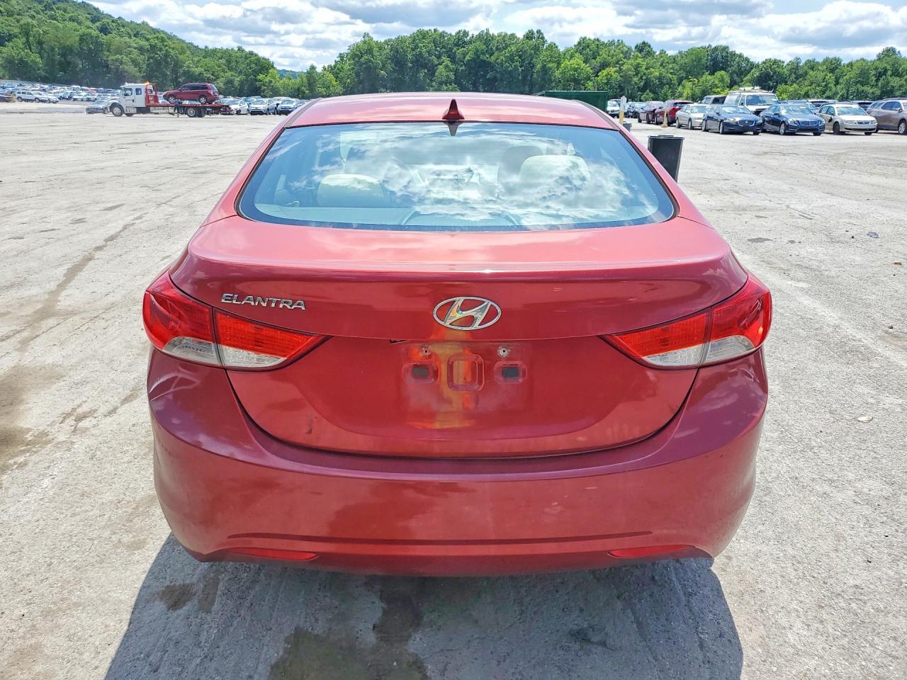 2011 HYUNDAI ELANTRA