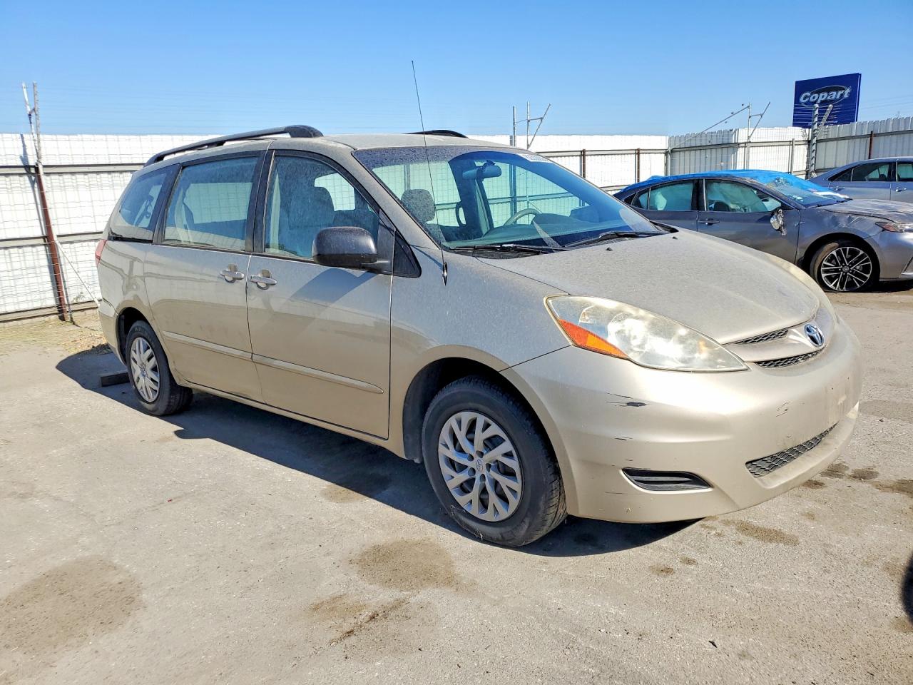 2009 TOYOTA SIENNA