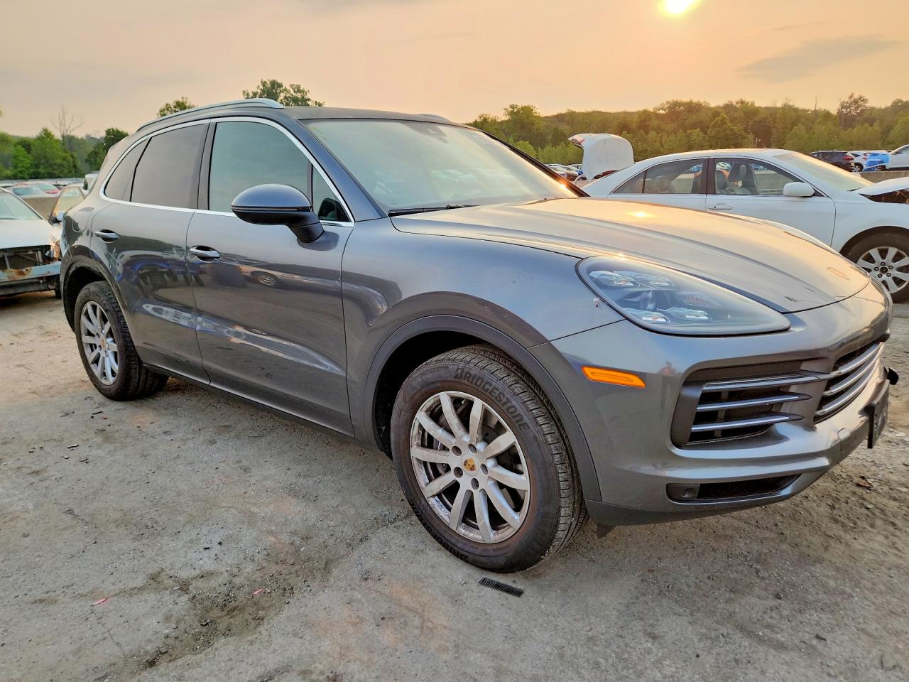 2022 PORSCHE CAYENNE