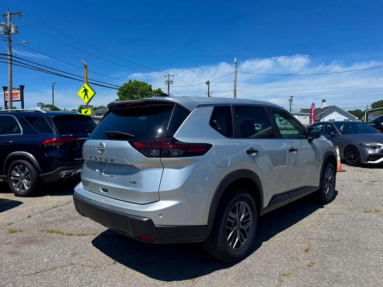 2025 NISSAN ROGUE