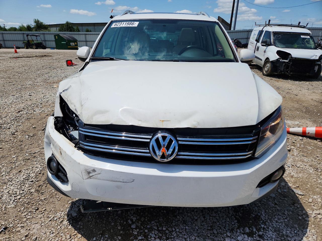2014 VOLKSWAGEN TIGUAN