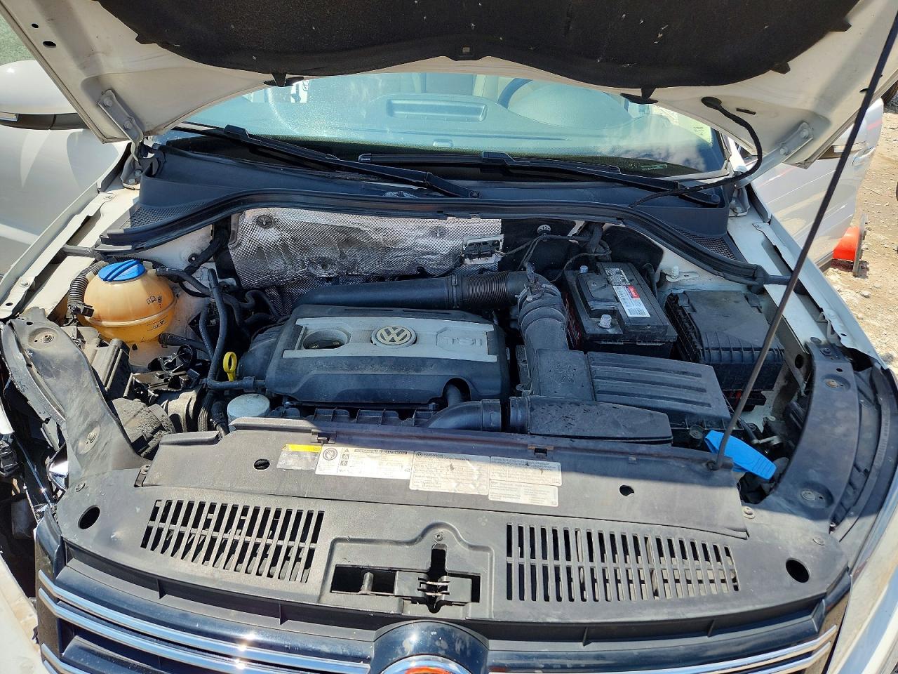 2014 VOLKSWAGEN TIGUAN