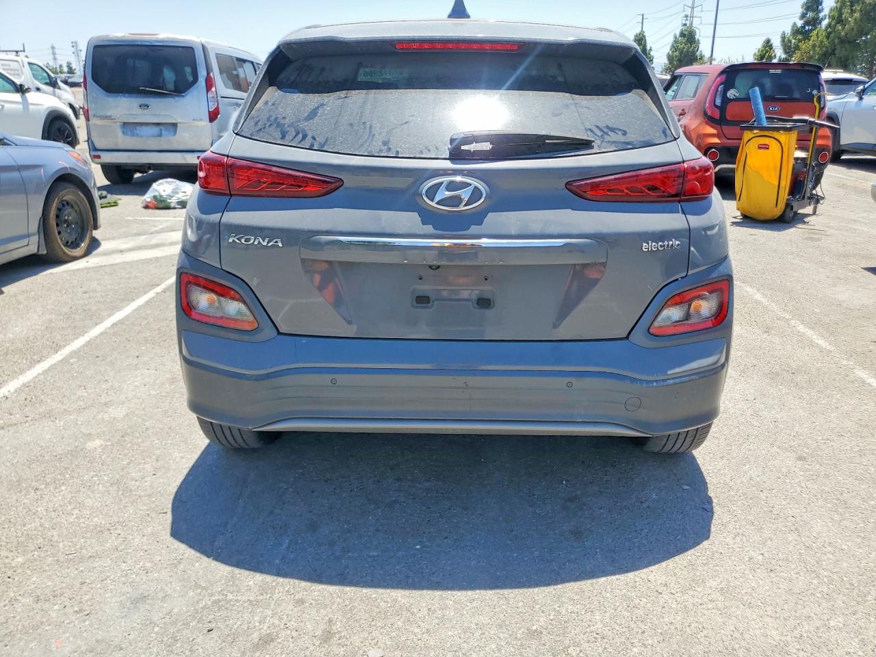 2021 HYUNDAI KONA